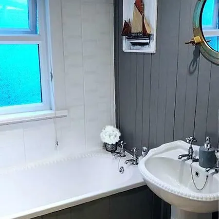 Dog Friendly Nancecliff Holiday home Looe