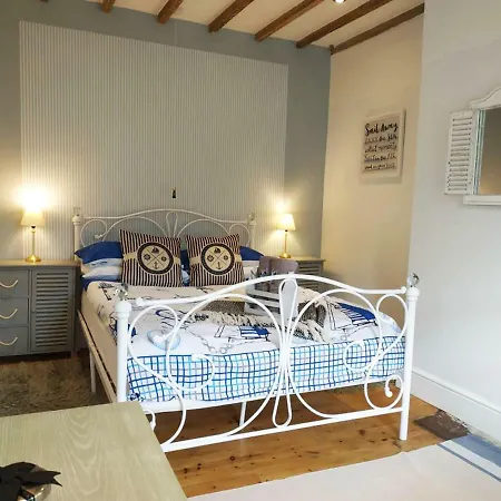 Dog Friendly Nancecliff Holiday home Looe